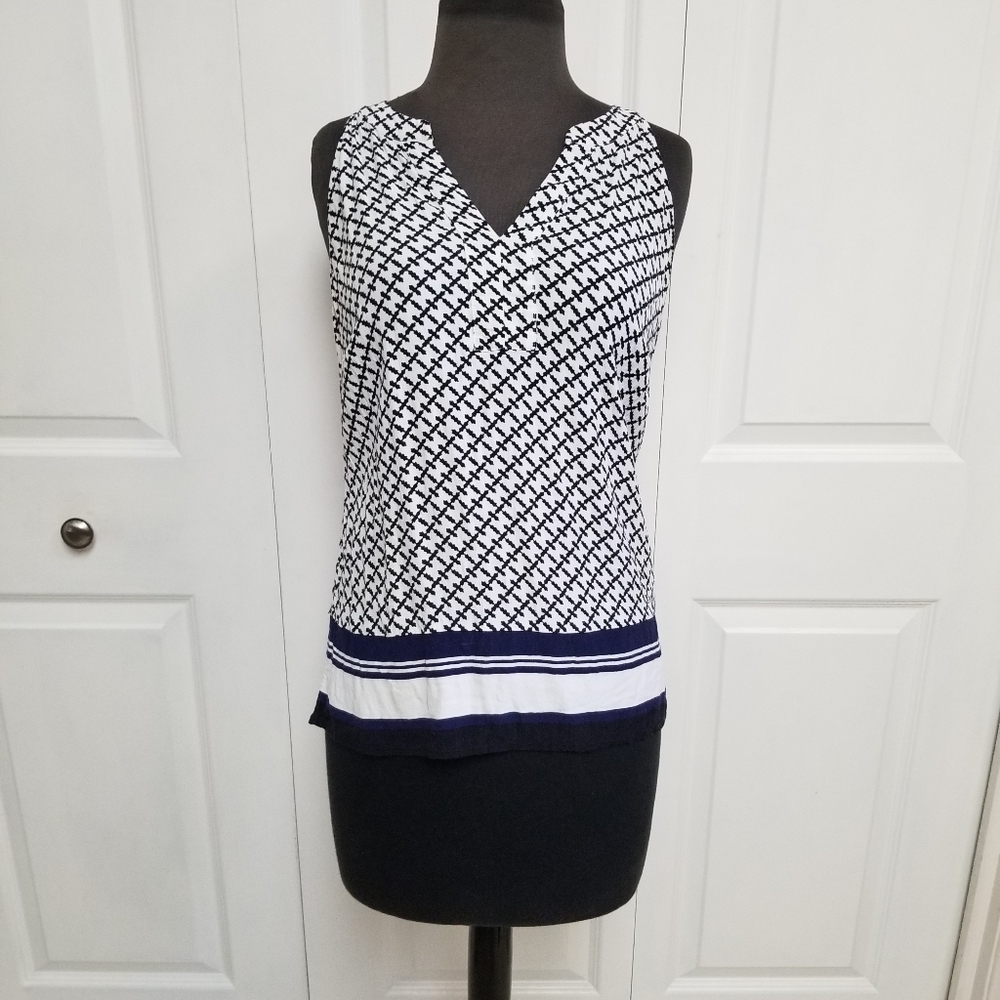 🛍 Banana Republic Woman's Medium Sleeveless Top